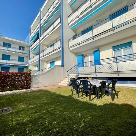 Apartmán In Modern With Two Swimming Pools Caorle